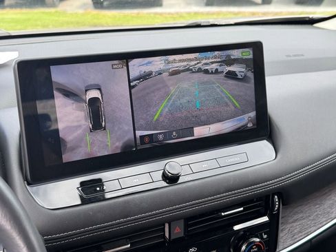 Used 2024 Nissan Rogue Platinum w/ Platinum Premium Package image 25