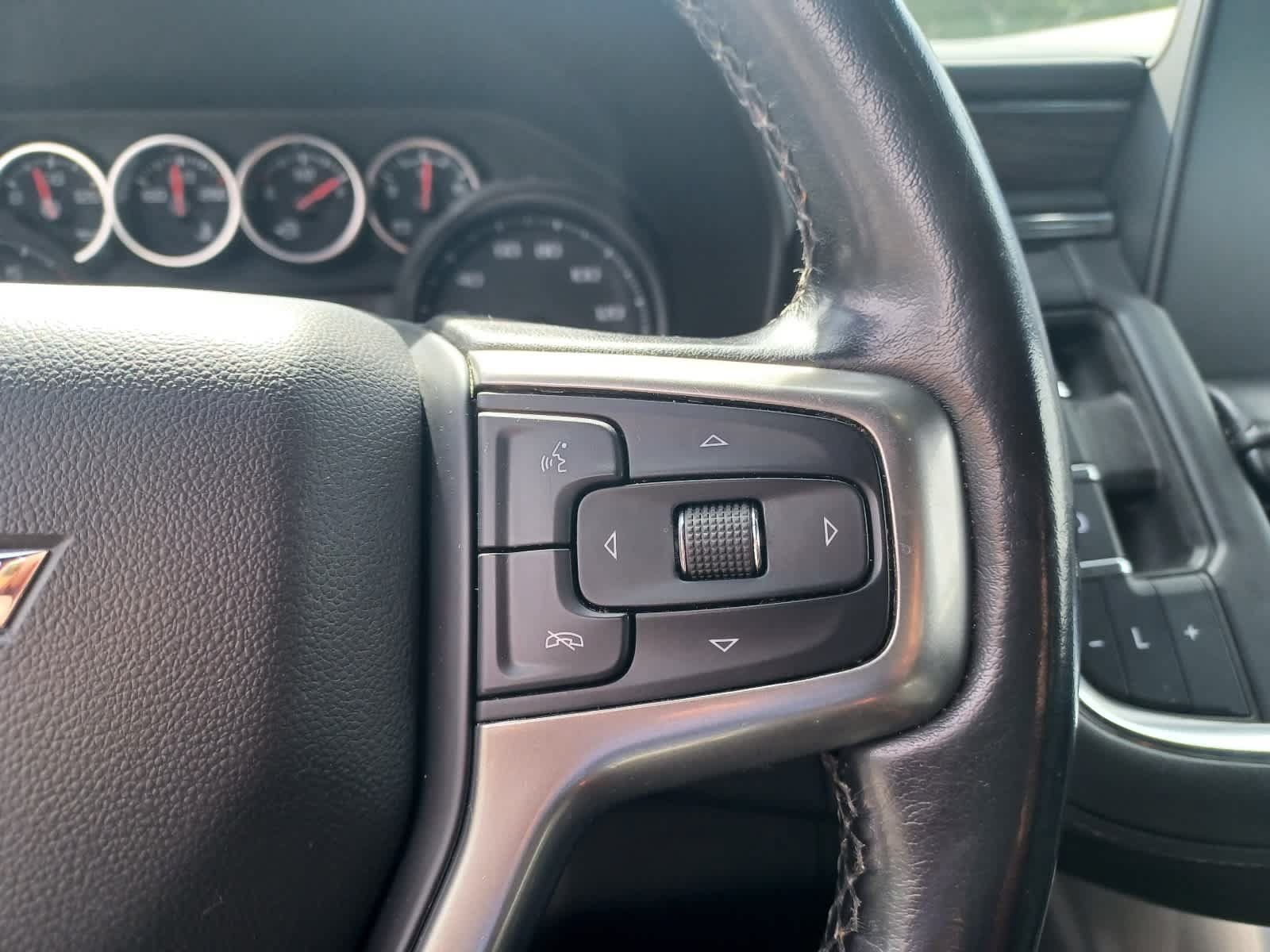 Used 2023 Chevrolet Suburban LS AWD/4WD image 14