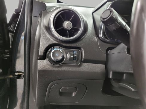 Used 2016 Chevrolet Trax LTZ w/ Midnight Edition image 10