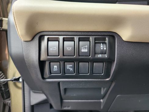 Used 2022 Subaru Ascent Touring image 24