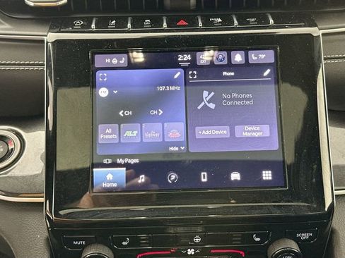 Used 2023 Jeep Grand Cherokee Altitude image 12