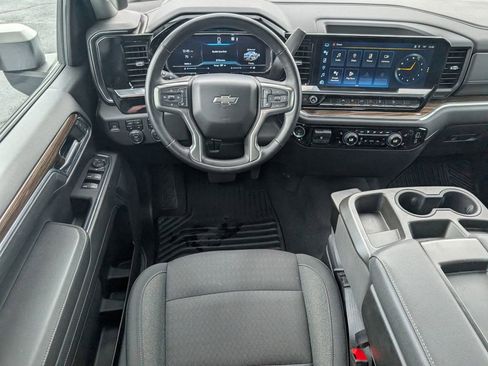 Used 2023 Chevrolet Silverado 1500 RST w/ Z71 Off-Road Package AWD/4WD image 10