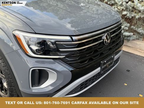 Used 2025 Volkswagen Atlas Peak Edition SE image 15