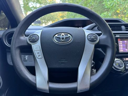Used 2016 Toyota Prius C One FWD image 12