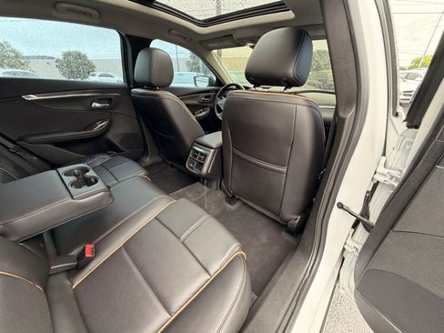 Used 2015 Chevrolet Impala LTZ FWD image 26