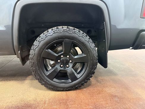 Used 2018 GMC Sierra 1500 SLE image 90