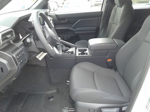 New 2026 Toyota 4Runner SR5 image 6