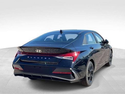 New 2026 Hyundai Elantra SEL Sport Premium FWD image 4