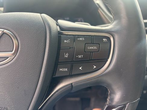 Used 2020 Lexus ES 350 w/ Premium Package image 24