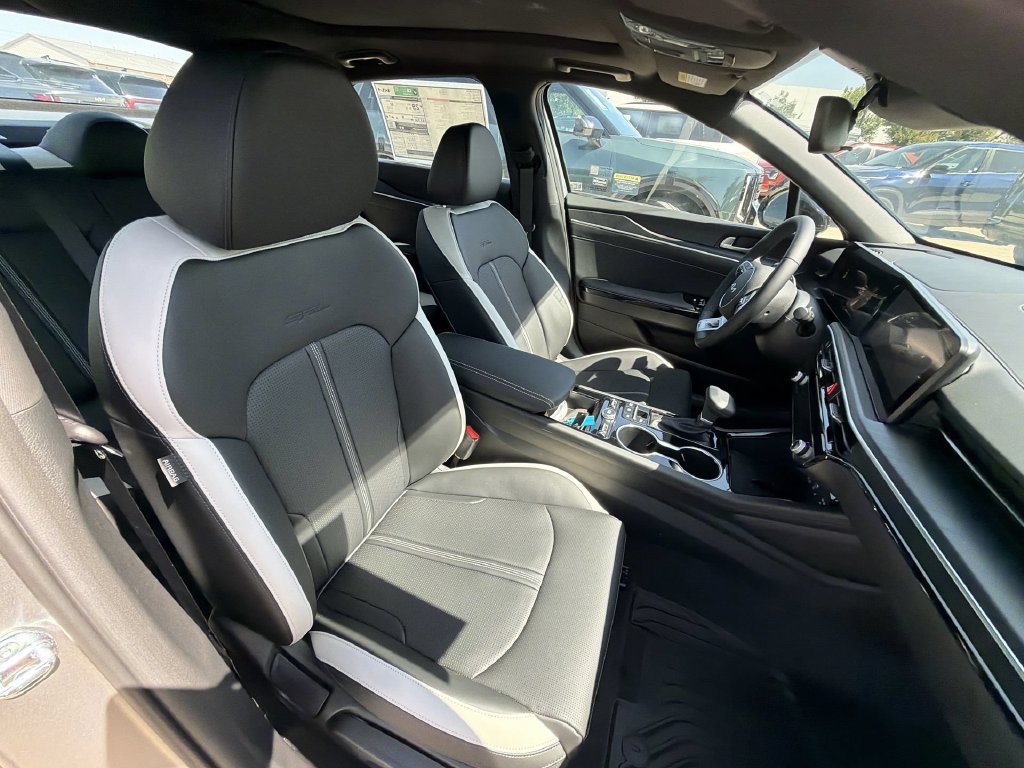 New 2026 Kia K5 GT-Line w/ GT-Line Premium Package FWD image 27