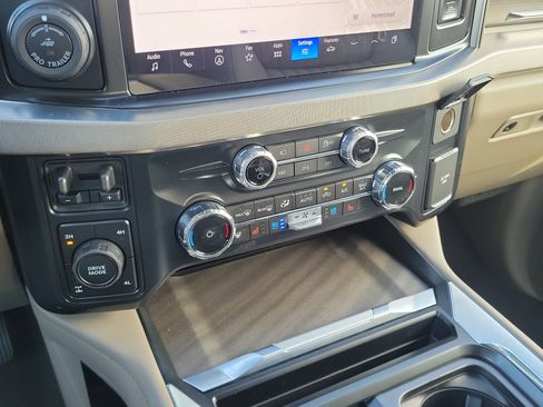 New 2026 Ford F250 Platinum w/ Platinum Plus Package image 19