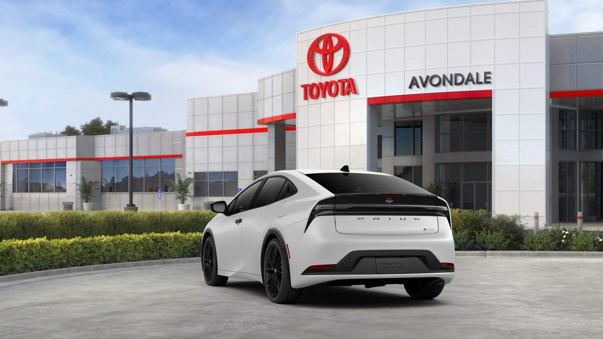 New 2027 Toyota Prius Plug-In Hybrid FWD image 7
