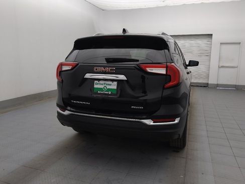 Used 2022 GMC Terrain SLT w/ LPO, Floor Liner Package image 7