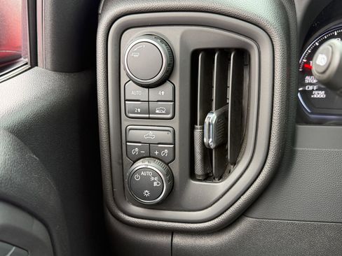 Used 2023 Chevrolet Silverado 1500 Custom image 27