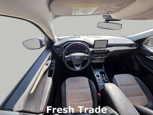 Used 2022 Ford Escape Titanium w/ Titanium Elite Package image 11