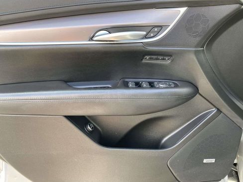 Used 2019 Cadillac XT5 Luxury image 25