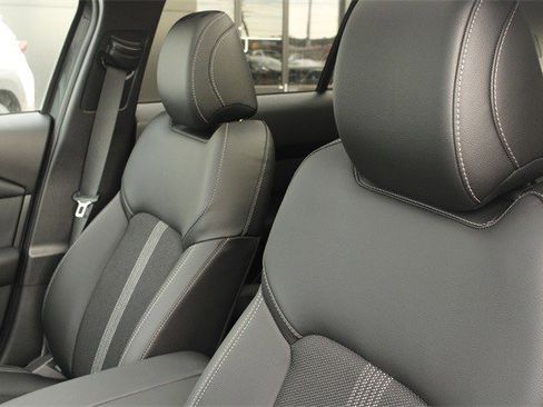 Certified 2025 MAZDA CX-50 AWD 2.5 S w/ Premium Package image 32