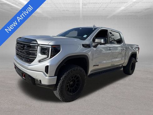 Used 2022 GMC Sierra 1500 AT4 w/ AT4 Premium Package AWD/4WD image 1