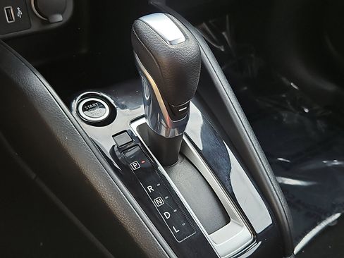 Certified 2020 Nissan Kicks S image 13