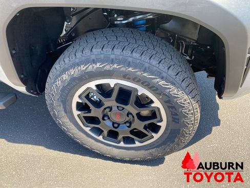 New 2026 Toyota Tacoma TRD Off-Road AWD/4WD image 10