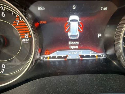 Used 2016 Jeep Cherokee Trailhawk AWD/4WD image 23