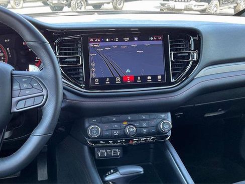 Certified 2025 Dodge Durango GT image 5