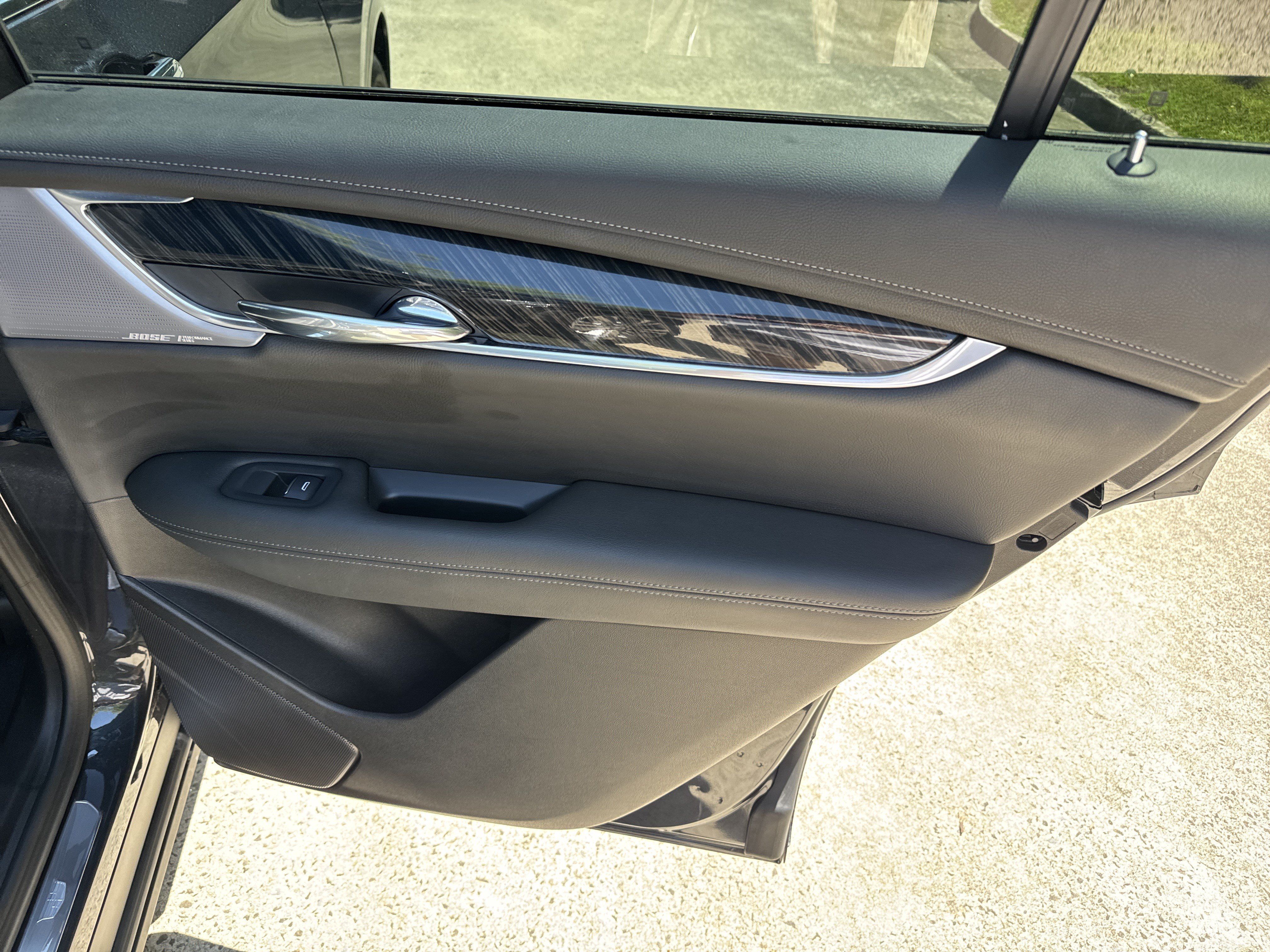 Used 2023 Cadillac XT6 Premium Luxury FWD image 13