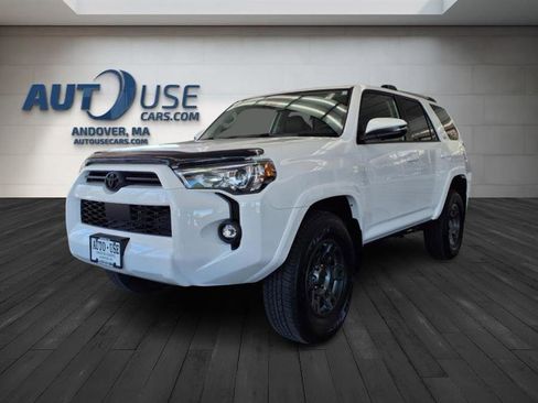 Used 2024 Toyota 4Runner SR5 Premium image 1