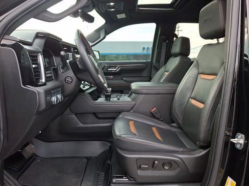 Used 2023 GMC Sierra 1500 AT4 w/ Technology Package image 13