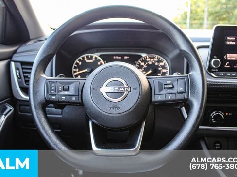 Used 2024 Nissan Rogue S AWD/4WD image 23