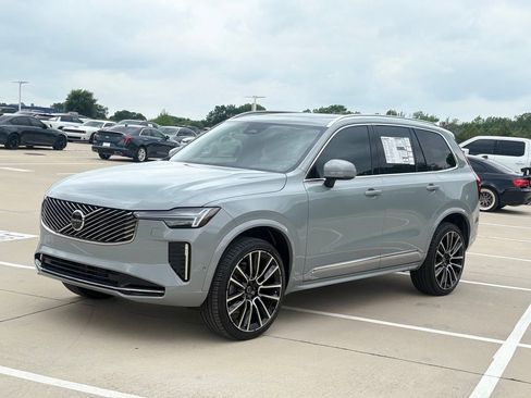 New 2026 Volvo XC90 B5 Plus w/ Protection Package Premier image 3