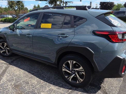 Used 2024 Subaru Crosstrek 2.0i Premium AWD/4WD image 6
