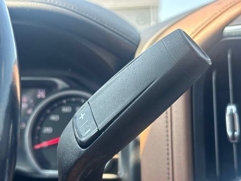 Used 2020 Chevrolet Silverado 1500 High Country w/ Technology Package AWD/4WD image 25