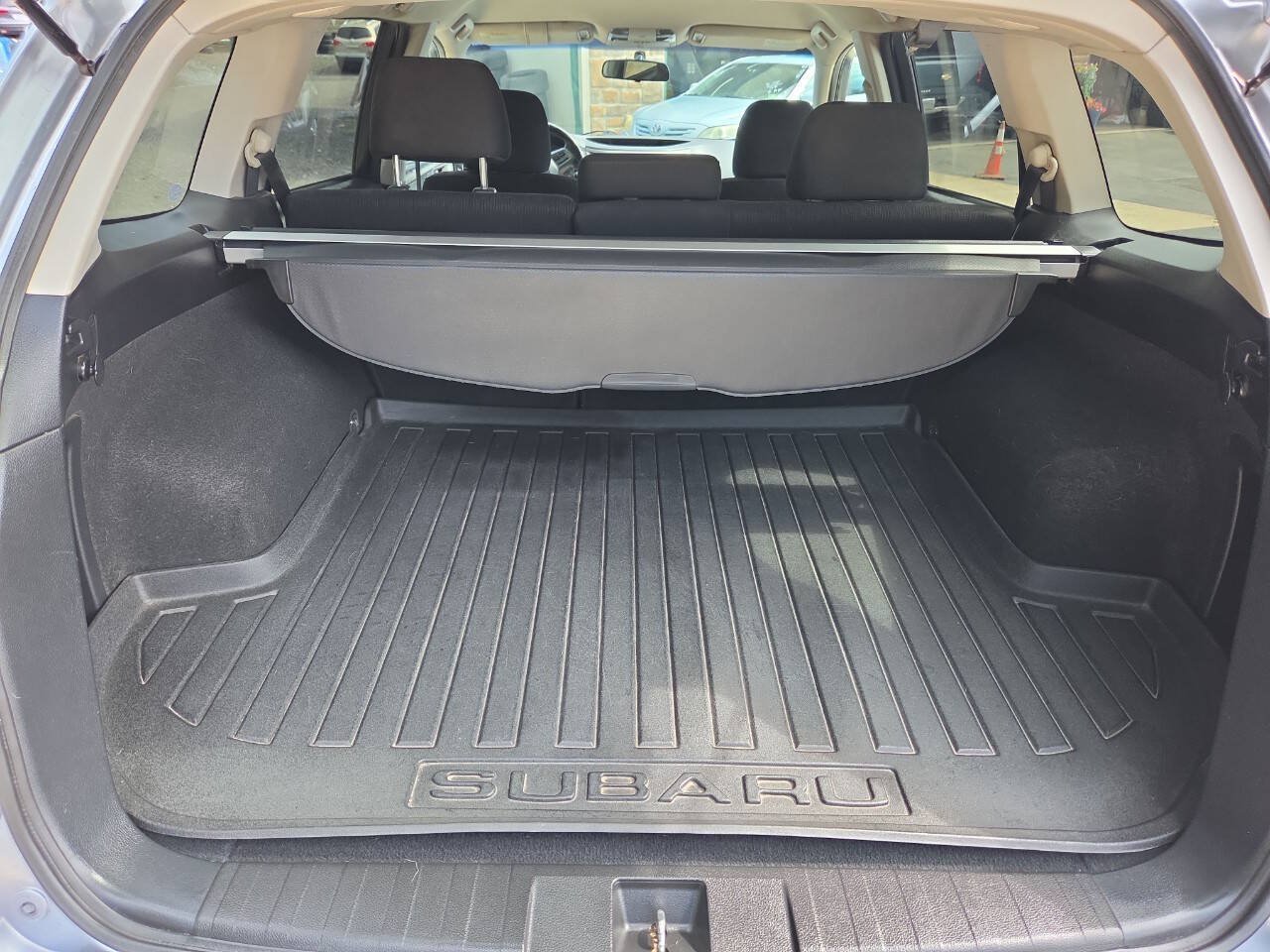 Used 2014 Subaru Outback 2.5i Premium AWD/4WD image 21