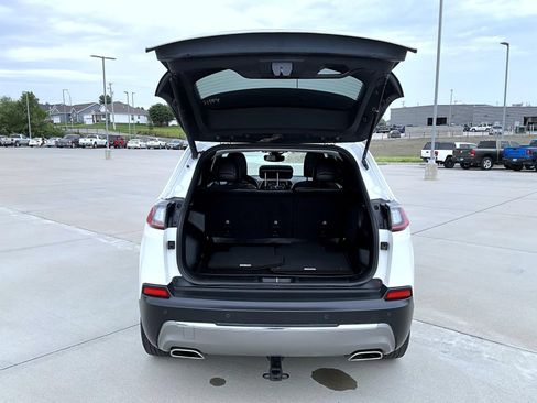Used 2021 Jeep Cherokee Limited AWD/4WD image 22