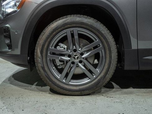 Used 2026 Mercedes-Benz GLB 250 4MATIC image 7