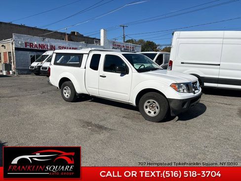 Used 2012 Nissan Frontier S w/ S Preferred Pkg image 4