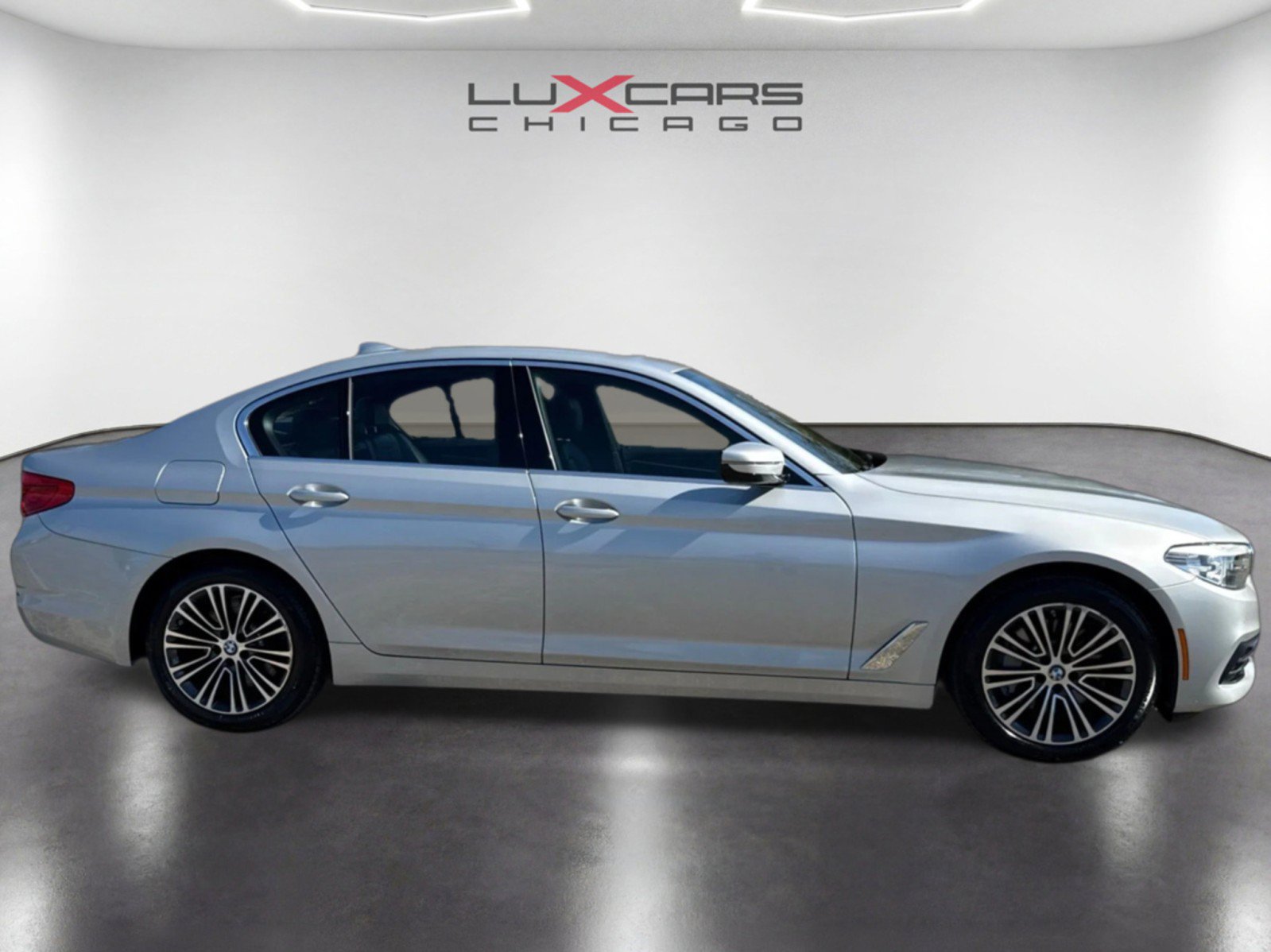 Used 2019 BMW 540i xDrive w/ Convenience Package AWD/4WD image 4