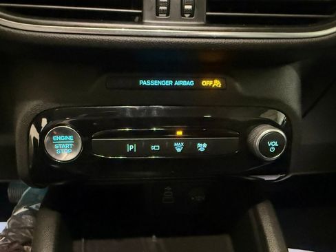 Used 2024 Ford Escape Platinum w/ Premium Technology Package image 36