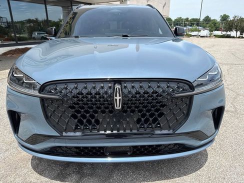 Used 2025 Lincoln Aviator Black Label w/ Jet Appearance Package AWD/4WD image 14