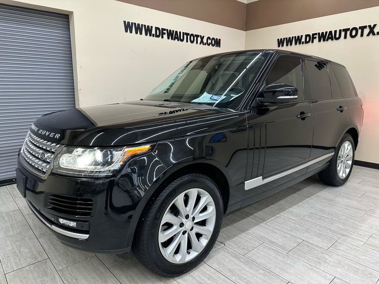 Used 2014 Land Rover Range Rover HSE AWD/4WD image 2