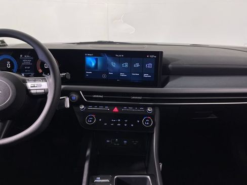 Certified 2025 Hyundai Sonata SEL FWD image 16