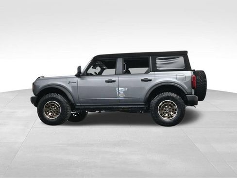 New 2025 Ford Bronco 4-Door image 34