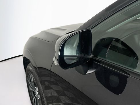 Used 2024 Volvo XC60 B5 Core image 16