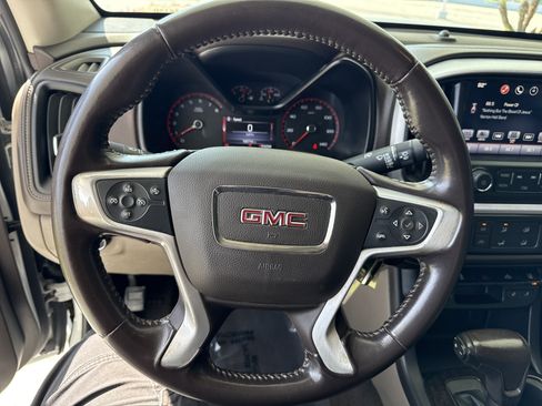 Used 2016 GMC Canyon SLT w/ Driver Alert Package RWD image 17