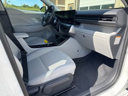 Used 2024 Hyundai Kona SEL FWD image 14
