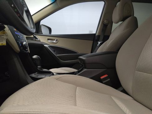 Used 2018 Hyundai Santa Fe Sport FWD image 17