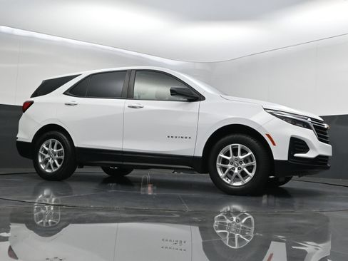 Certified 2023 Chevrolet Equinox LS w/ LS Convenience Package AWD/4WD image 43