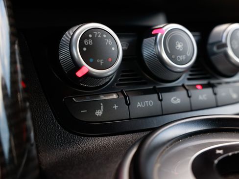 Used 2011 Audi R8 V10 image 30