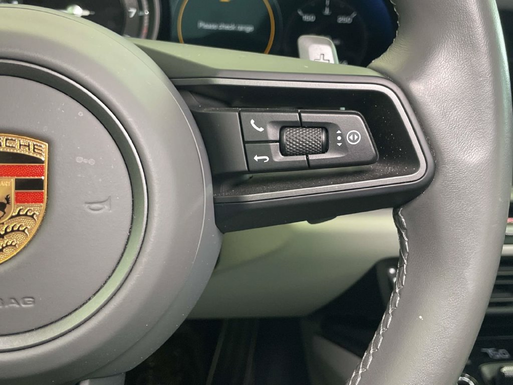 Certified 2024 Porsche 911 Carrera RWD image 35